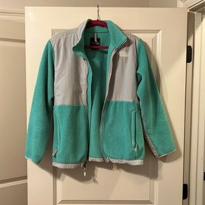The North Face Denali Polartec Jacket. Youth XL. Fits like a Women’s S/M.